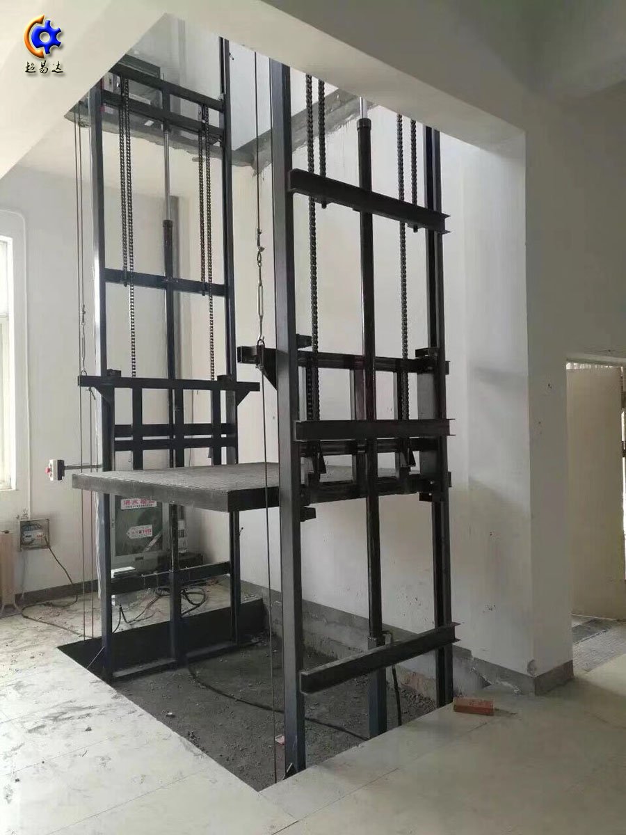 導(dǎo)軌鏈條式升降平臺(tái) 導(dǎo)軌鏈條式升降平臺(tái)