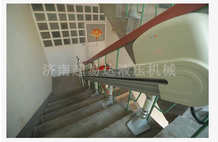 分段式斜掛升降機 分段式斜掛升降機